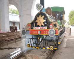 The museum has various other collections to explore like some greasy former rail objects, old photographs, and also miniature little rail engines, and